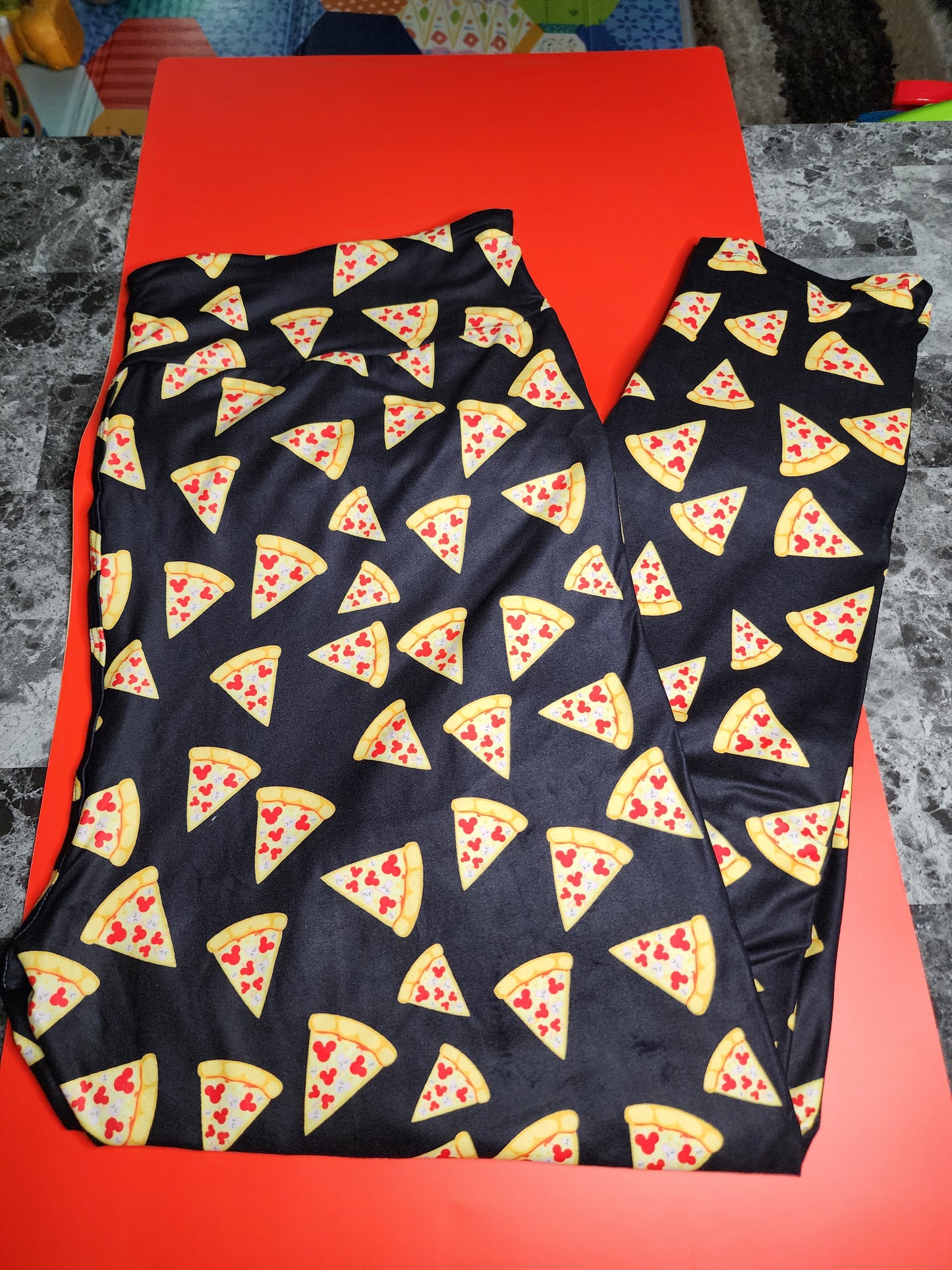 *Charlies Project Disney Mickey Head Pepperoni Pizza Leggings