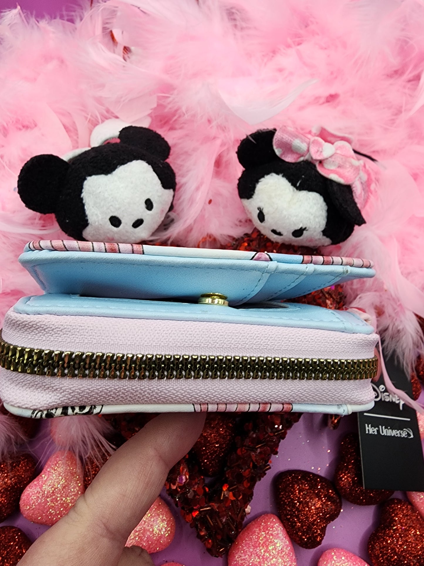 Her Universe Mickey and Minnie Mouse Valentine's wallet