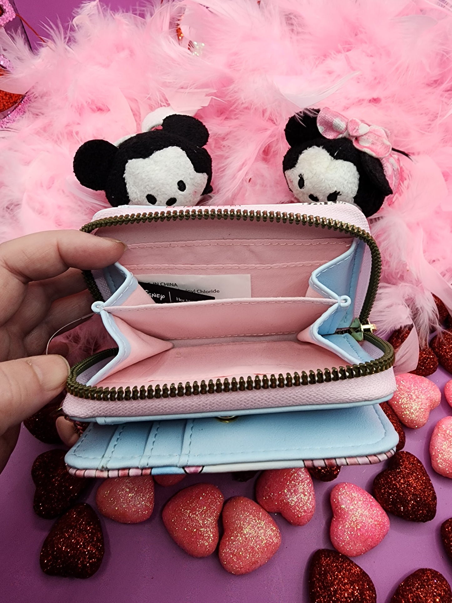 Her Universe Mickey and Minnie Mouse Valentine's wallet