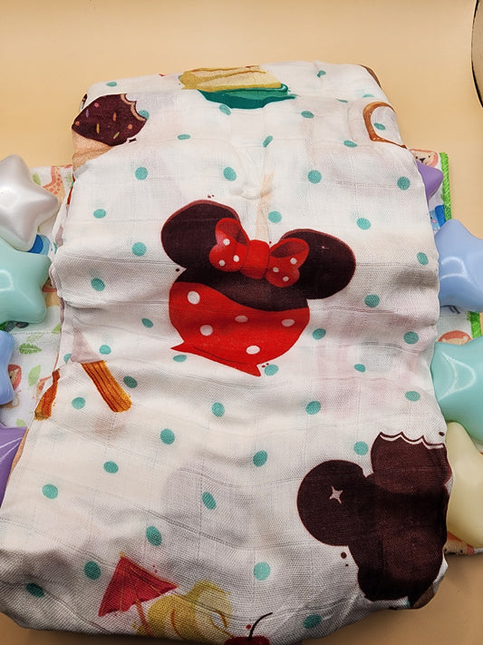 Disney Mickey Minnie Park Snacks Blanket