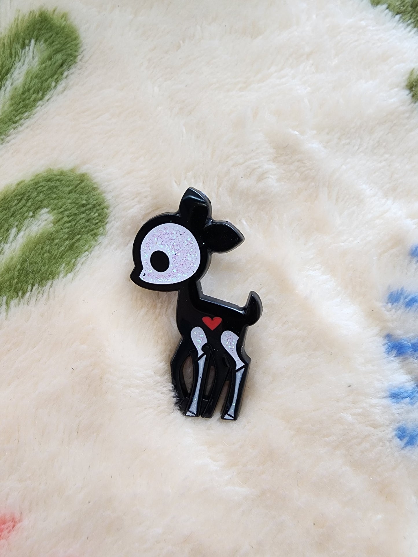 Skelanimal Mystery Pin