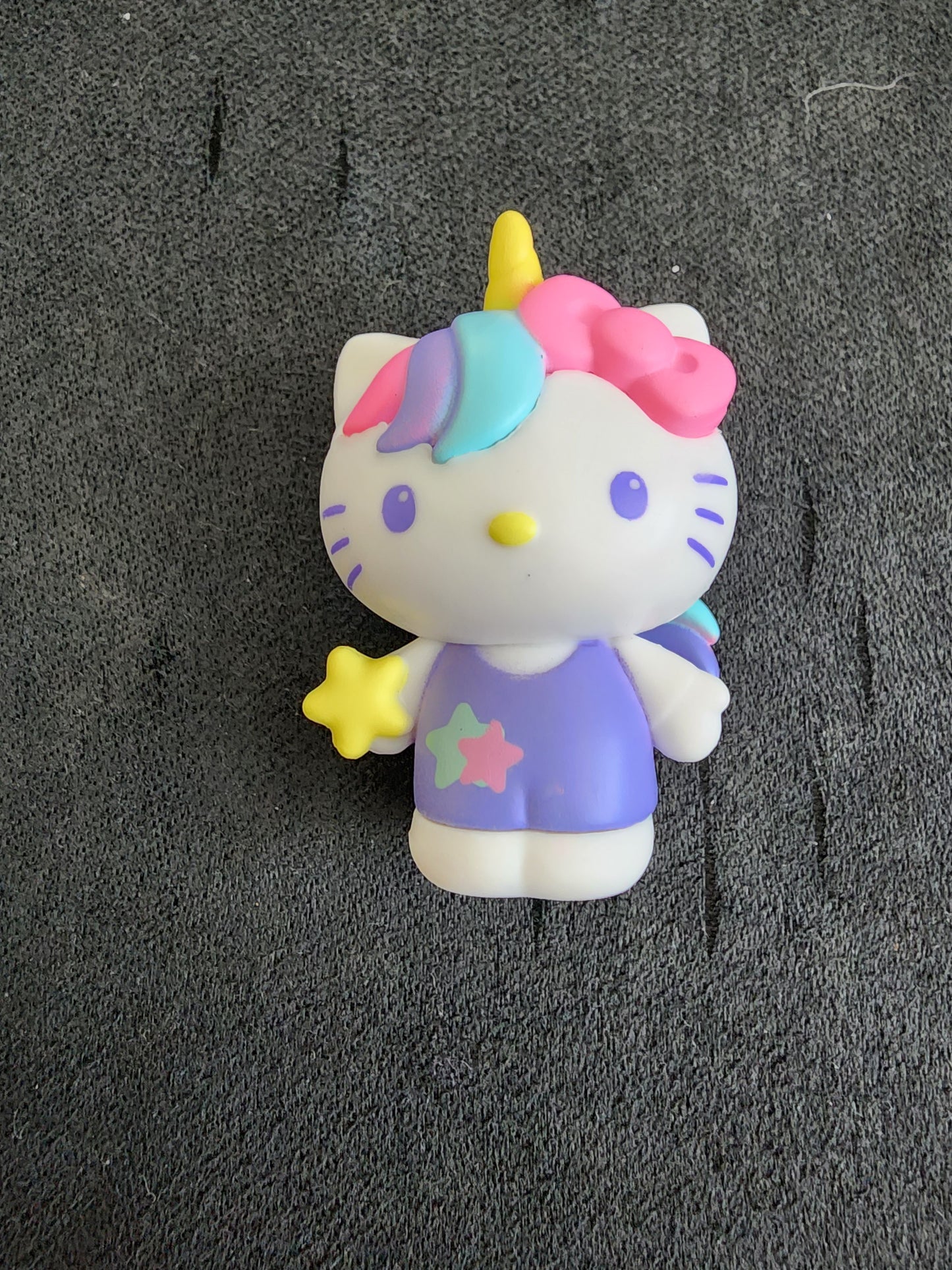 Hello Kitty Mini Mystery Figure