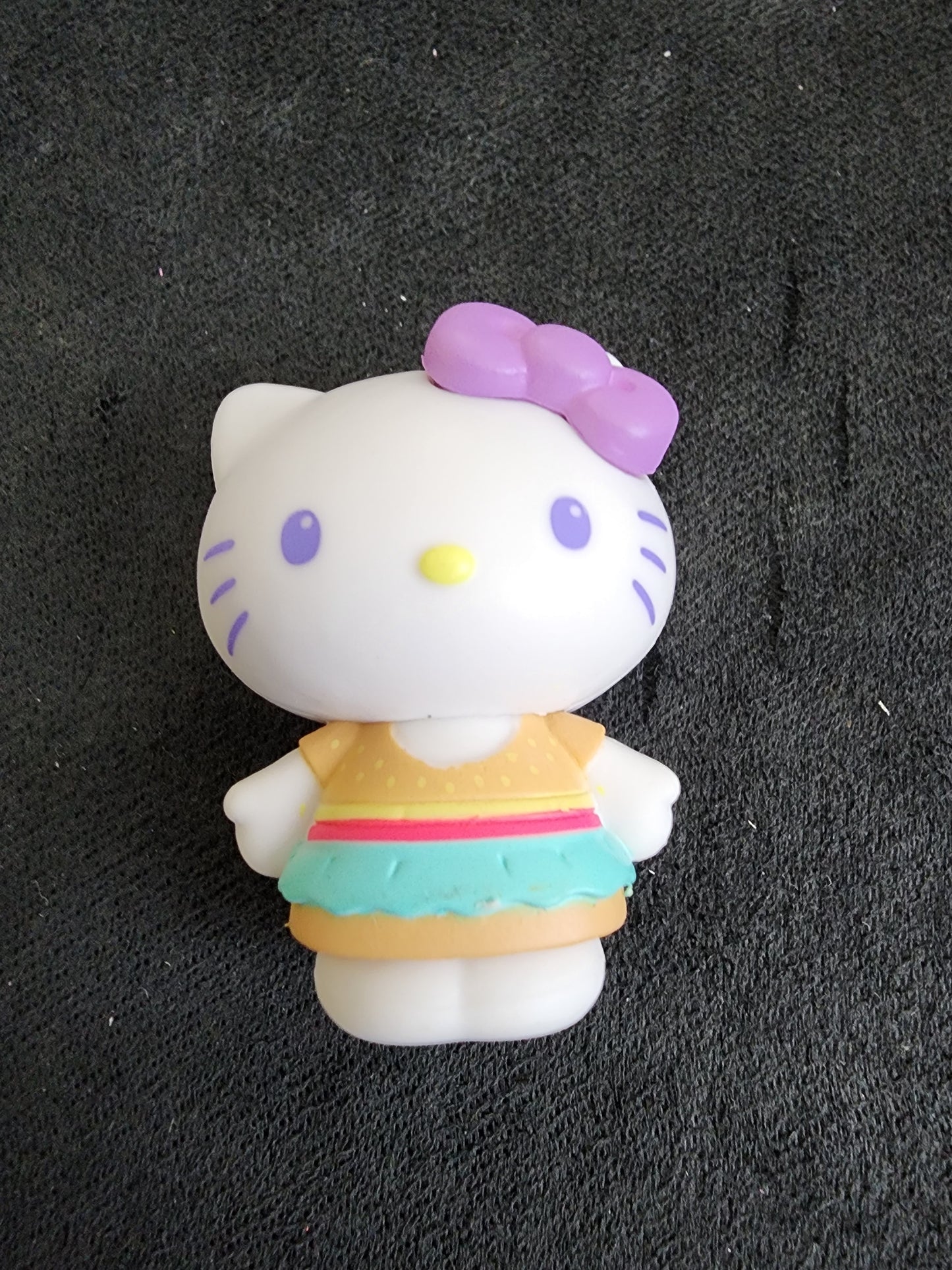 Hello Kitty Mini Mystery Figure