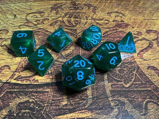 Stardust: Green w/ Blue Numbers 16mm Resin Poly Dice Set
